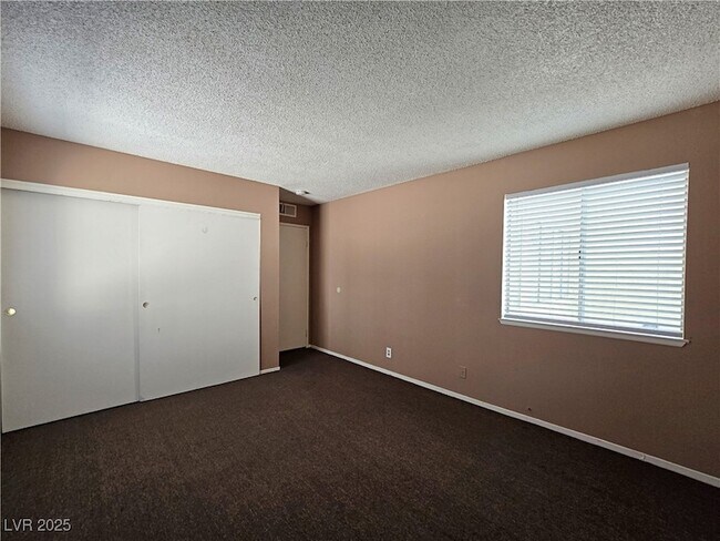 Building Photo - 5340 Retablo Ave
