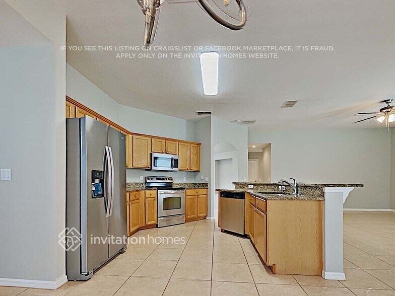 Building Photo - 5066 Hook Hollow Cir