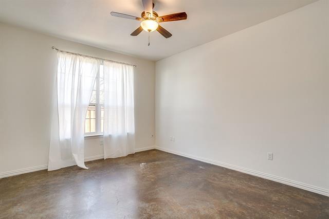 Building Photo - 723 Hometown Vlg Ct