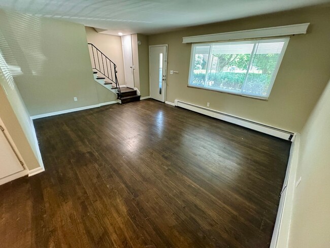 Building Photo - 168 Highfield Dr