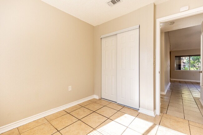 Building Photo - 9614 South Bend