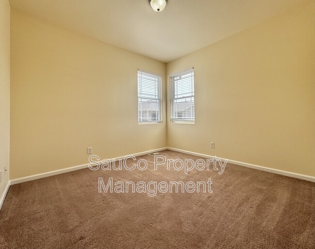 Building Photo - 2485 Meridian Dr