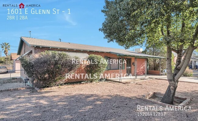 Building Photo - Mid-century home near University of Arizon...