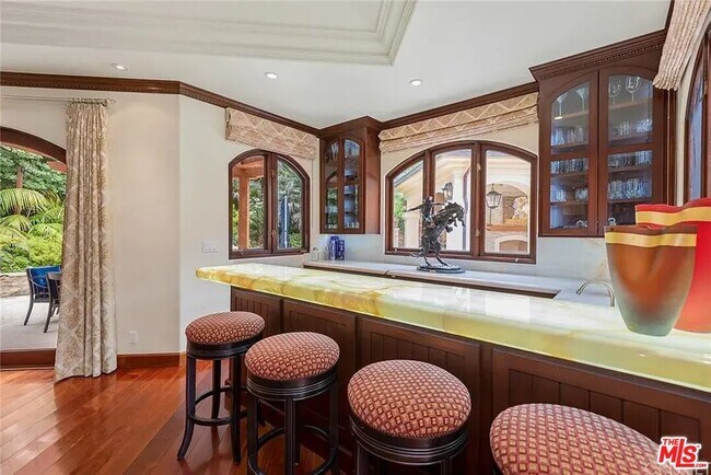 Building Photo - 6005 William Bent Rd