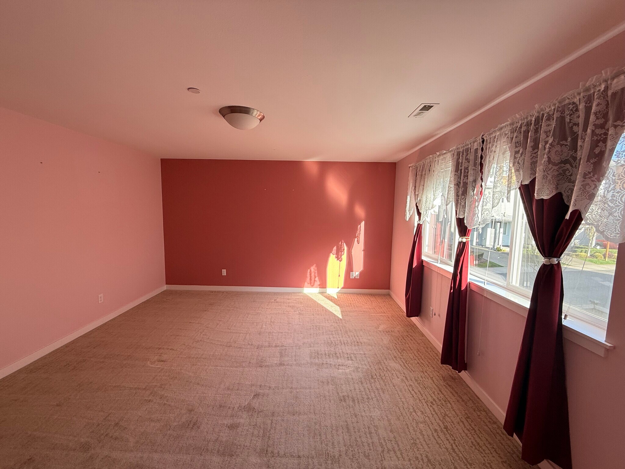 Building Photo - 3528 192nd Pl SE