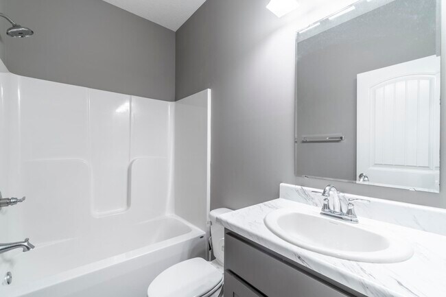 Building Photo - 2128 Freestone Pl