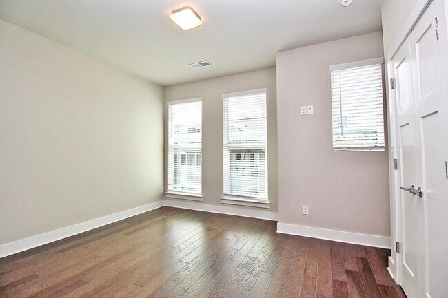 Building Photo - 1645 Cannon View Ln