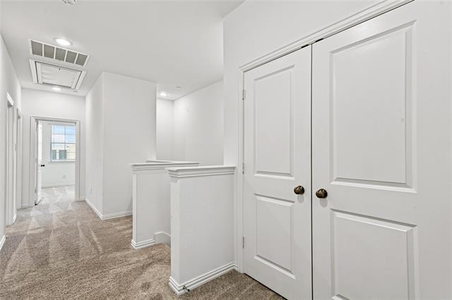 Building Photo - 537 Parkside Dr