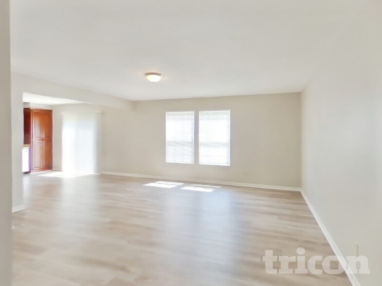 Building Photo - 7629 Mansfield Way