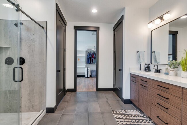 Building Photo - 11433 Purple Orchid Dr