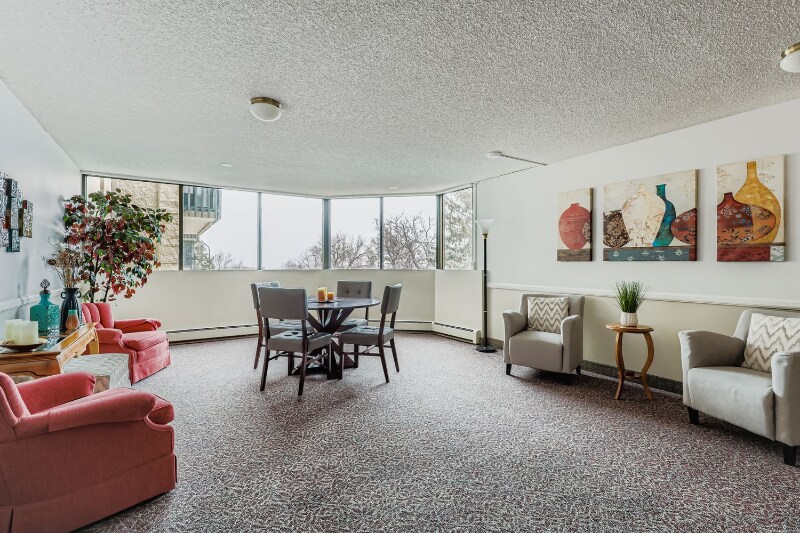 Building Photo - 14102 E Linvale Pl