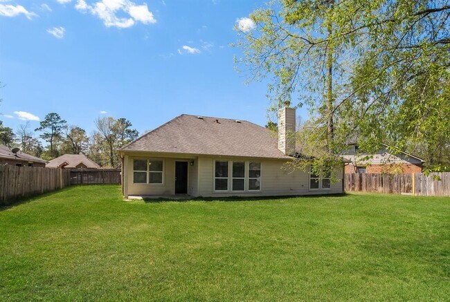 Building Photo - 16630 Convoy Ct