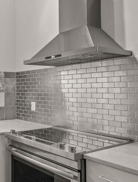 Building Photo - 1410 Gratiot Ave