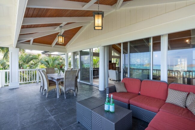 Building Photo - Enjoy Cool Breezes And Dazzling Views Of The Ocean Below At This Private, 4 Bedroom, 3.5 Bath Lan...
