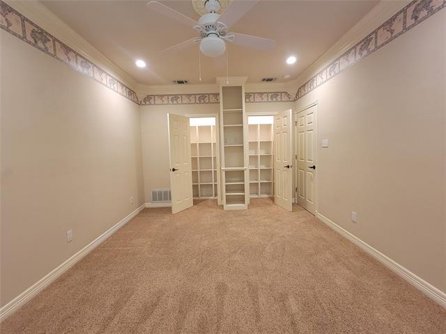 Building Photo - 9621 Monticello Dr