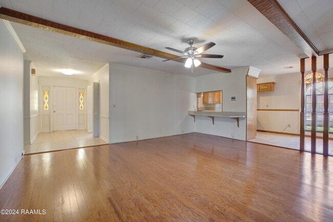 Building Photo - 512 Monarch Dr