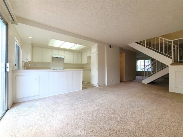 Building Photo - 25773 Sunrise Way