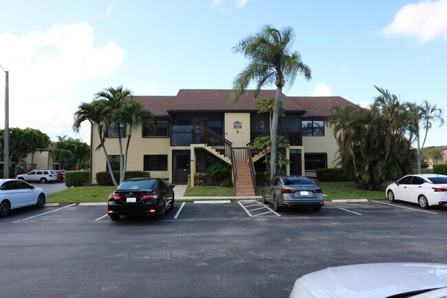 Primary Photo - 4703 Lucerne Lakes Blvd E