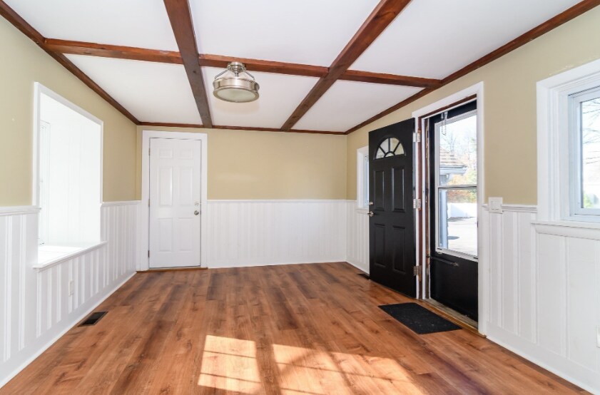 Building Photo - 7 Ferndale Rd