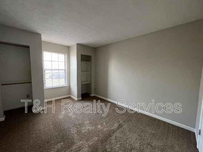 Building Photo - 5155 Brouse Ct