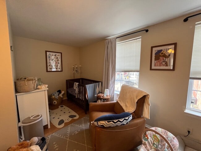 Building Photo - 5202 Dresden Wy