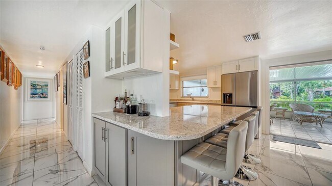 Building Photo - 641 Coral Dr