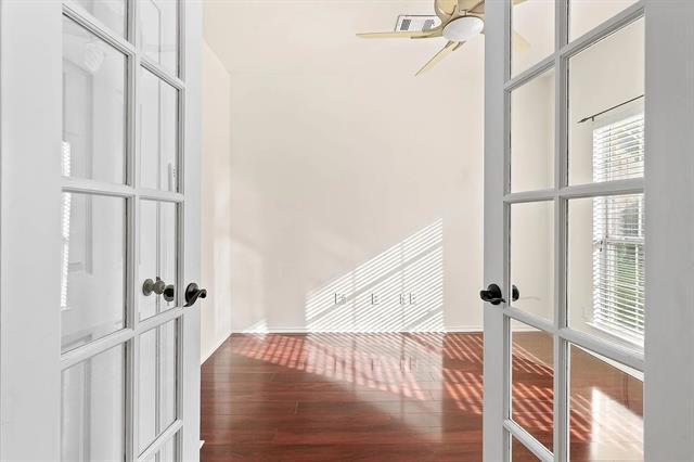 Building Photo - 1113 Larkspur Dr