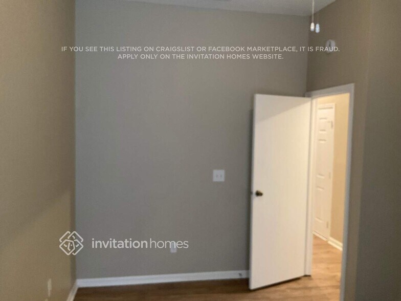 Building Photo - 5515 Redhawk Dr