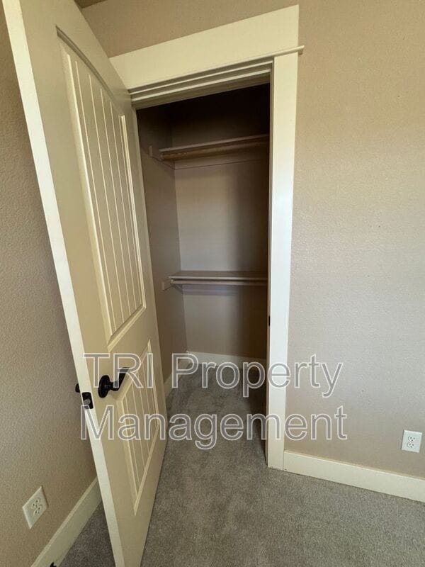 Building Photo - 4249 Woodlake Ln