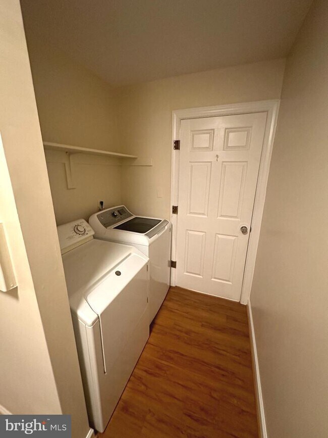 Building Photo - 14425 Tracy Schar Ln