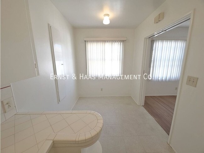 Building Photo - 311 Bay Shore Ave