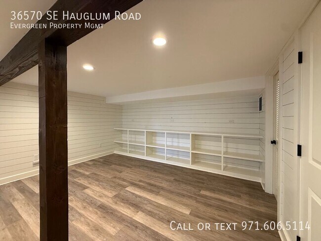 Building Photo - 36570 SE Hauglum Rd