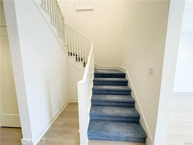 Building Photo - 148 Sabbia