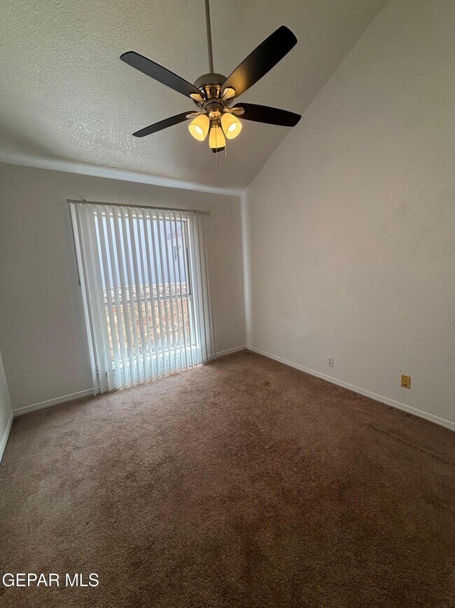 Building Photo - 7660 Le Conte Dr