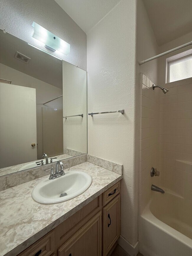 Building Photo - 4160 Jade St