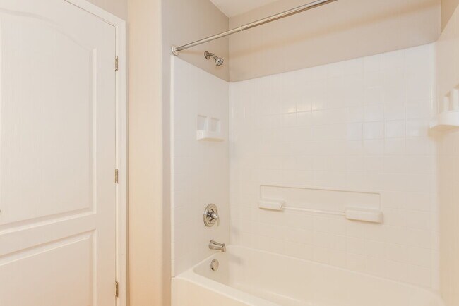 Building Photo - 38059 N Carolina Ave