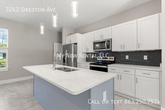 Building Photo - 3243 Sikeston Ave