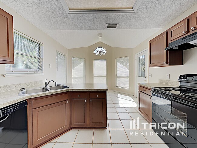 Building Photo - 2627 5 Forks Ct