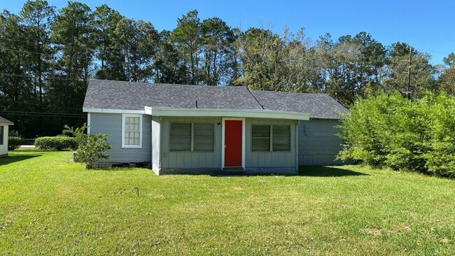 Building Photo - Gorgeous all renovated Home in Beaumont, TX!