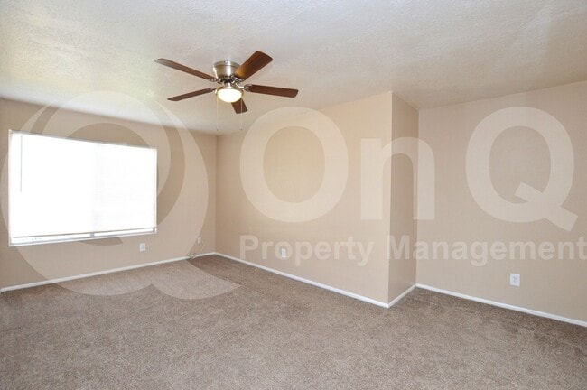 Building Photo - 6052 W Golden Ln