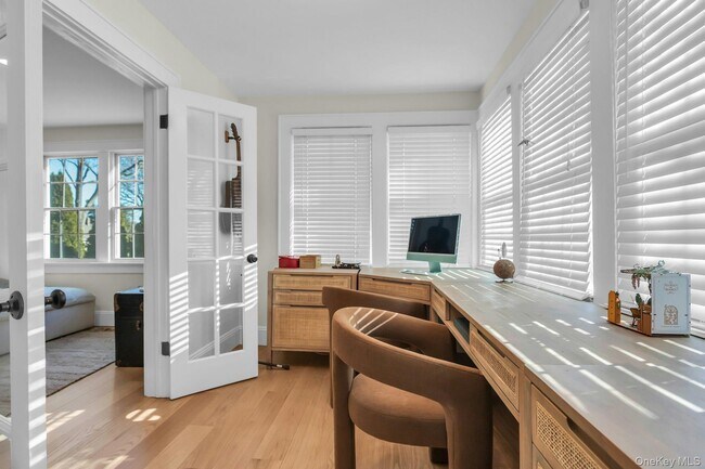 Building Photo - 32 Katherine St