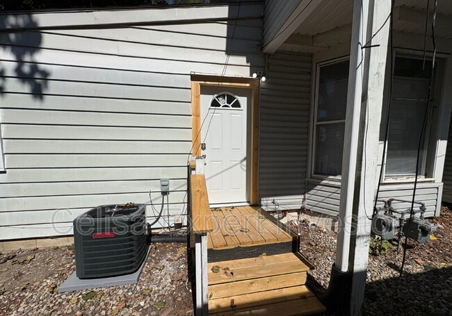 Primary Photo - 2506 Miner St