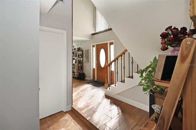 Building Photo - 18423 Swan Lake Dr