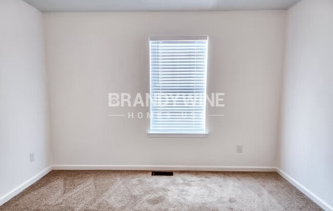 Building Photo - 431 Churchill Ct