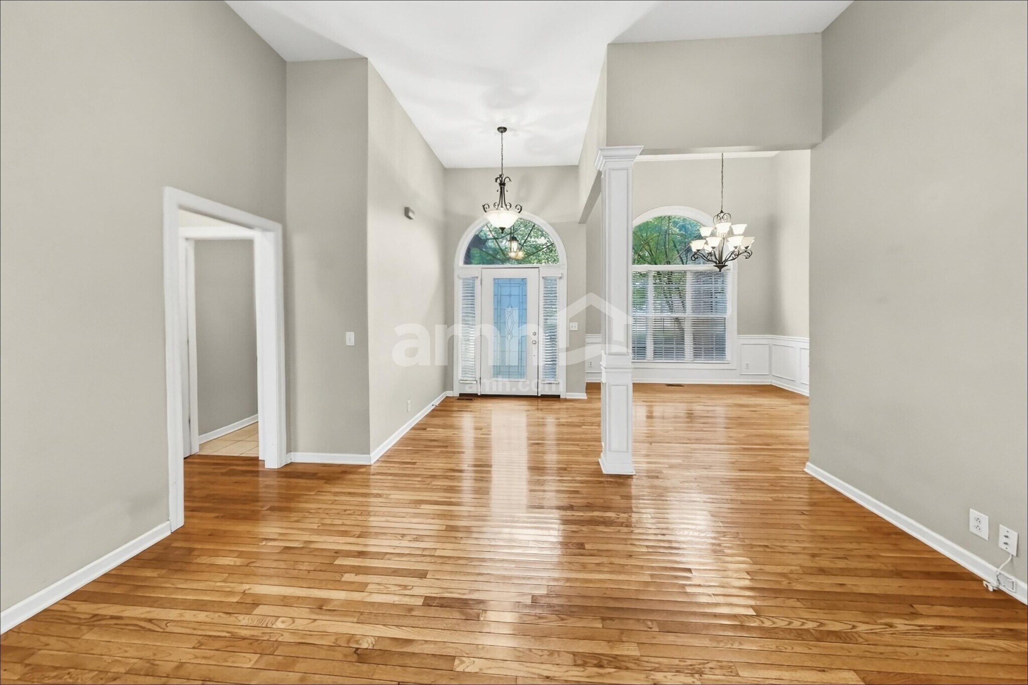 Building Photo - 3006 Stow Xing