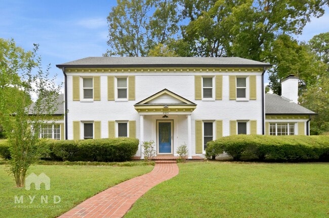 Building Photo - 2335 Hickory Crest Dr