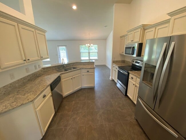 Building Photo - Gulf Breeze - Bay Ridge Park - 4 bedroom, 2 bathroom