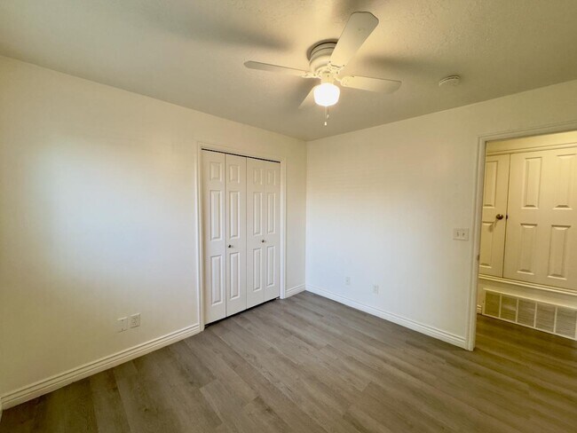 Building Photo - 125 S 1050 W