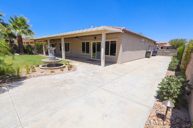 Building Photo - 1197 Oro Ridge