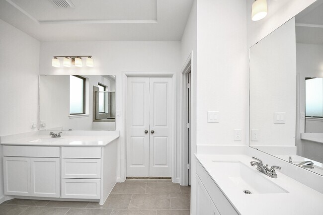 Building Photo - 4166 Colony Ln